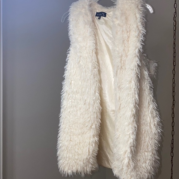 Puffy jacket - Picture 4 of 4